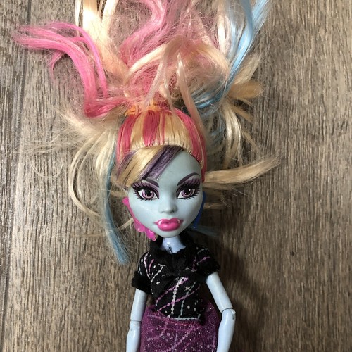 Monster High Abbey Bominable Doll - Picture 4 of 7