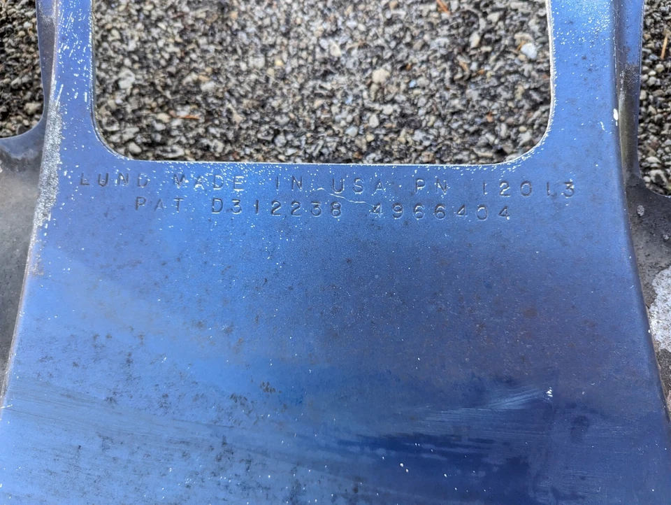 Parasol Chevy GMC Silverado 2500 Lund 1988-1998 con luces de cabina de fábrica 12013 Foto 3 de 4