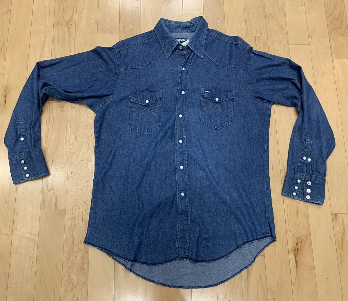 VTG Wrangler Denim Pearl Snap Western Shirt Preshrunk USA 17 X 35