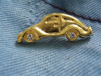 Pin VW Käfer goldfarben mit Strass Deutschland Volkswagen Wolfsburg Germany