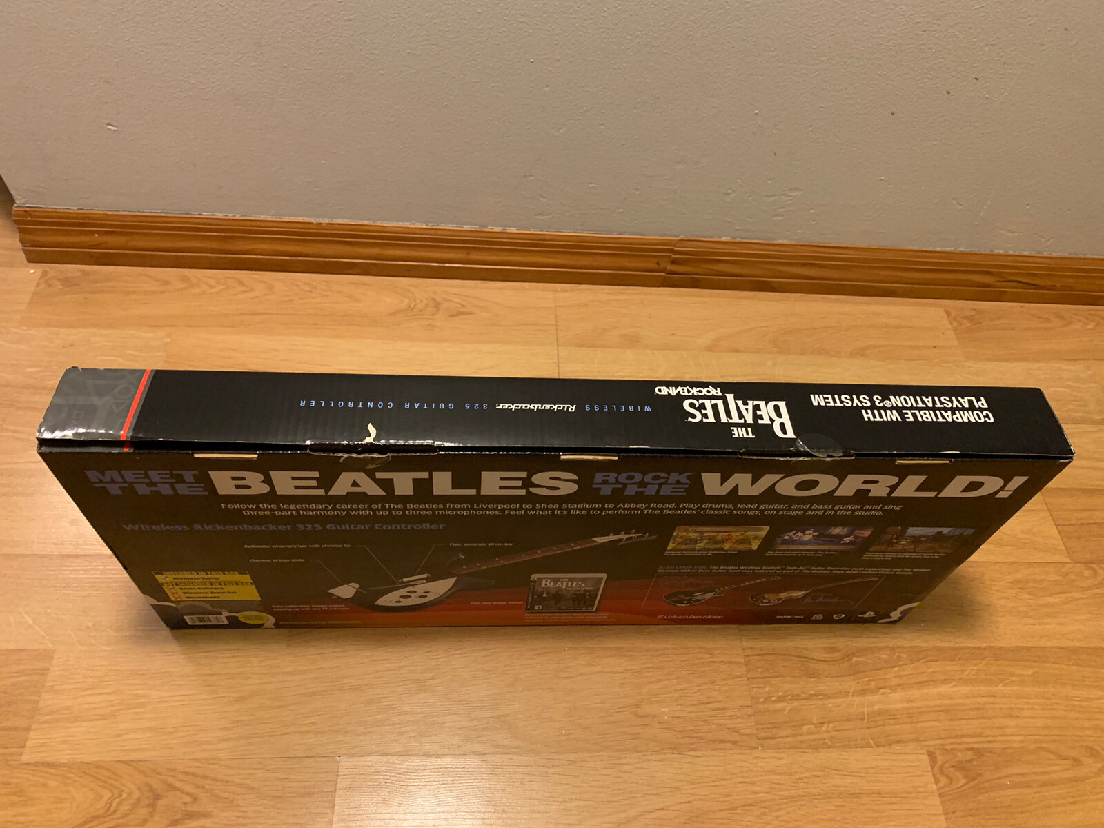 The Beatles Rock Band Playstation PS3 Rickenbacker Guitar + Dongle