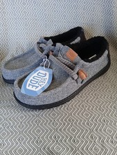 Hey Dude Mens Wally Cozy Plaid Slip On Shoes Size 9 New With Tags