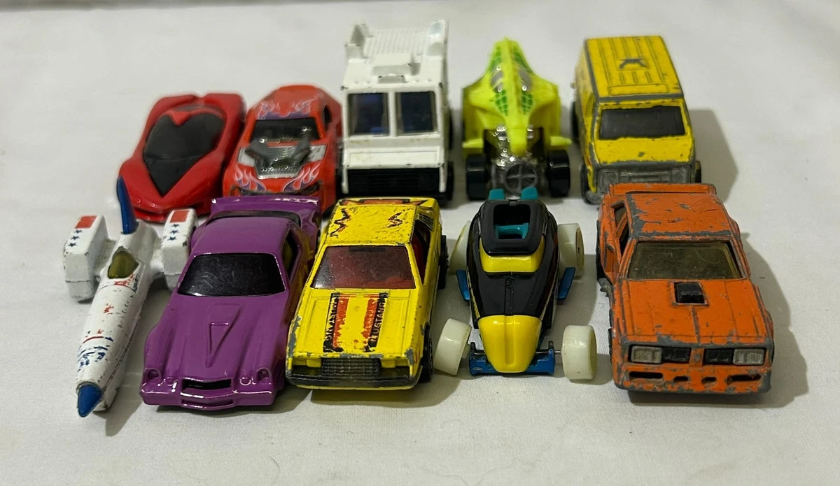 Hot Wheels 2013 Vehicle Year Vintage Manufacture Diecast Cars