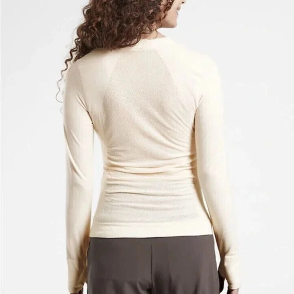 Top Athleta Foresthill Ascent Talla Mediana Agujero para el Pulgar Agujero Mezcla de Lana Sin Costuras Foto 2 de 4