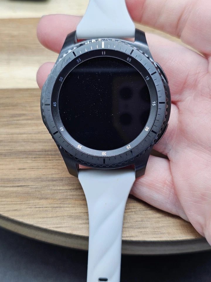 Samsung SM-R765T Gear S3 Frontier Smart Watch Black w/Gray Silicone Band - Image 4 of 4