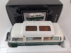 Schuco Volkswagen t2a Campingbus green white 1965 1/18 450018600