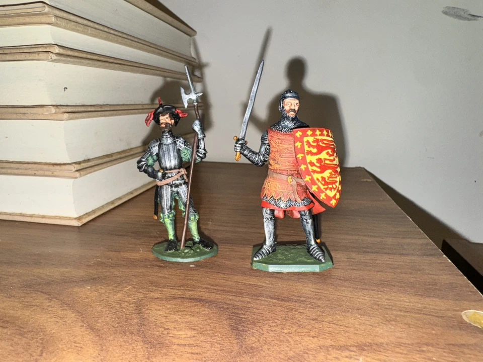  Lote de 2 estatuillas de peltre de 54 mm sin pintar banner de orden de caballero teutónico EK fundiciones Foto 2 de 2