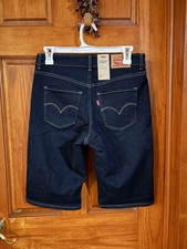 Levi s Sculpt Women's Bermuda Shorts Size 26 NWT Dark Wash Denim Blue Mid Rise