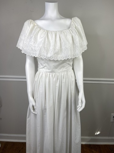Vintage Victor Costa 70s White Eyelet Lace cottage Prairie dress Wedding 12 34”