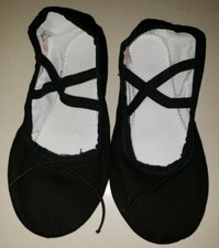 GIRLS NEW DANCE SHOES black size 34 USA size 3 split sole stretch strap SOFT