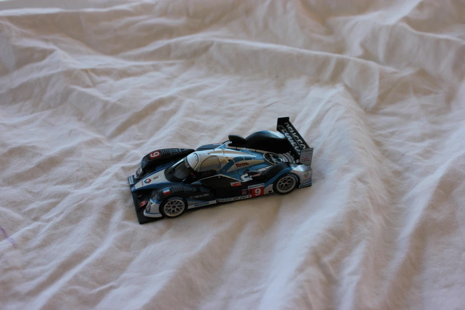PEUGEOT 908 HDI LE MAN AU 1/43 - Photo 1/3
