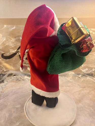 Annalee Winking Santa Claus Wearing Long Red Coat Holding Green Sack of Toys EUC - Picture 4 of 9
