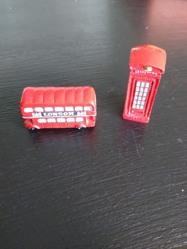 EPL Red Telephone Booth And London Bus Euro Style Miniature