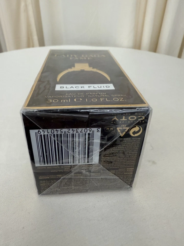 LADY GAGA FAME BLACK FLUID EDP 30ML (SPRAY) - Imagem 3 de 3