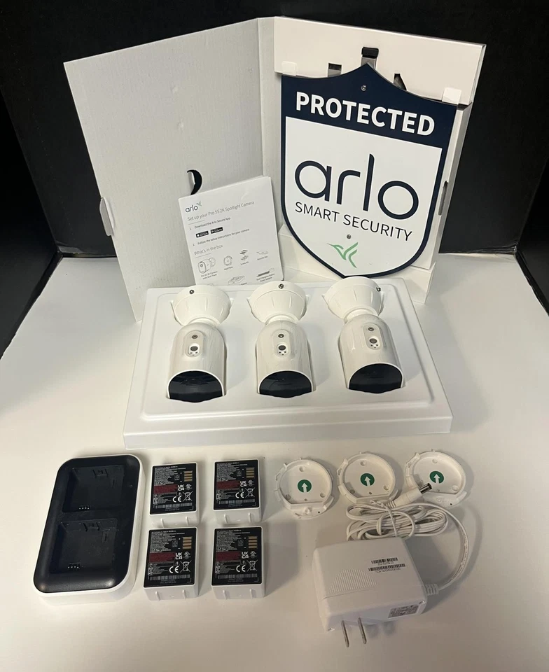 Paquete de seguridad Arlo Pro 5S 2K con 3 cámaras focas inalámbricas Foto 2 de 4