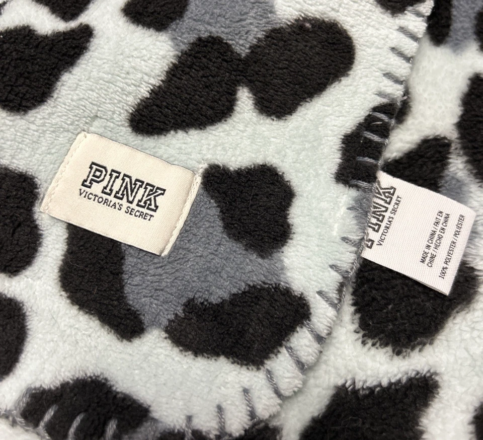Victorias Secret 粉色抓绒体育场扔毯浅蓝色豹纹 — 第 2/4 张图片