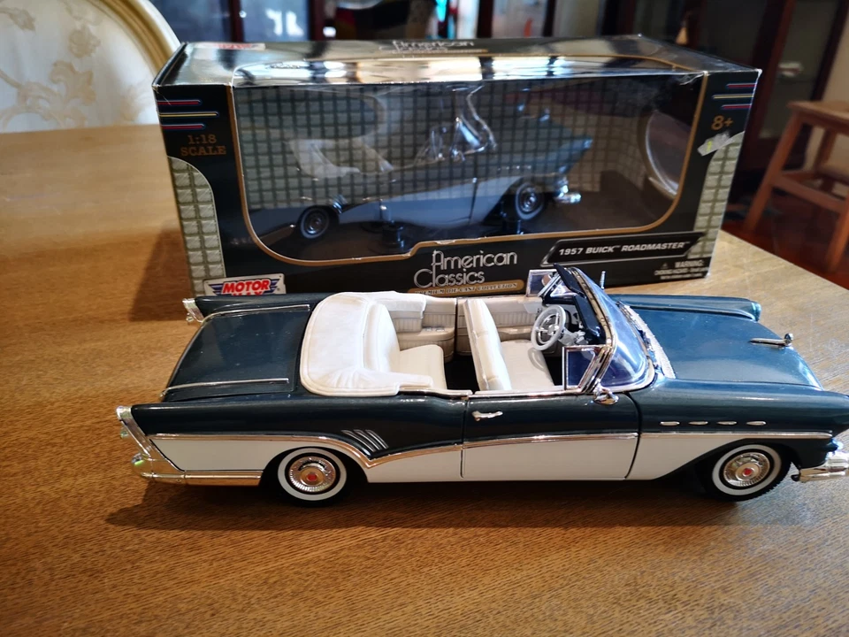 modellini auto 1 18 Motor Max American Classic 1957 Buick Road master Modellato  - Immagine 3 di 4