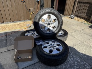 4 X 235 65 R16 Wheels And Tyres