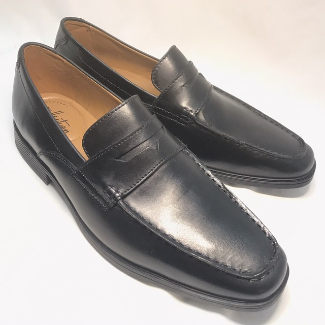 clarks men's slip on shoes black