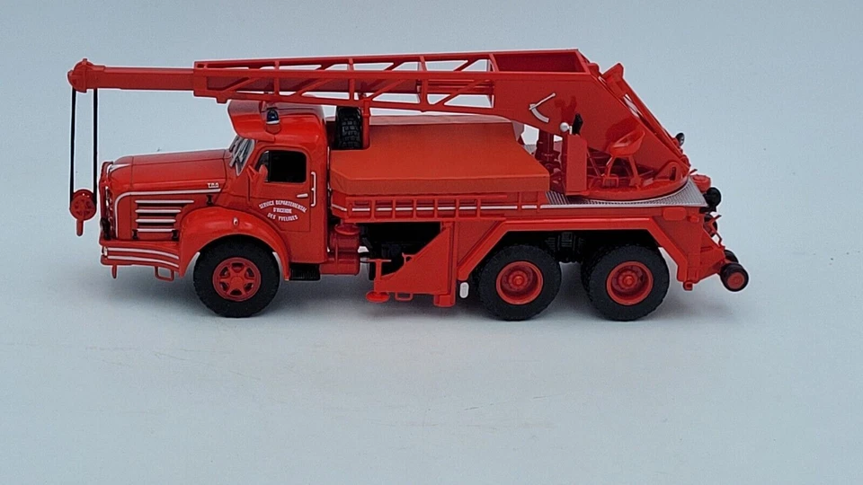 IXO - MAGIRUS BERLIET TBO 15 m3 1959 Gru d'intervento dei vigili del fuoco Yv... - Immagine 2 di 4