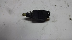 (10) Mercedes-Benz CL 500 C140 (W140) Bremslichtschalter 0015450109