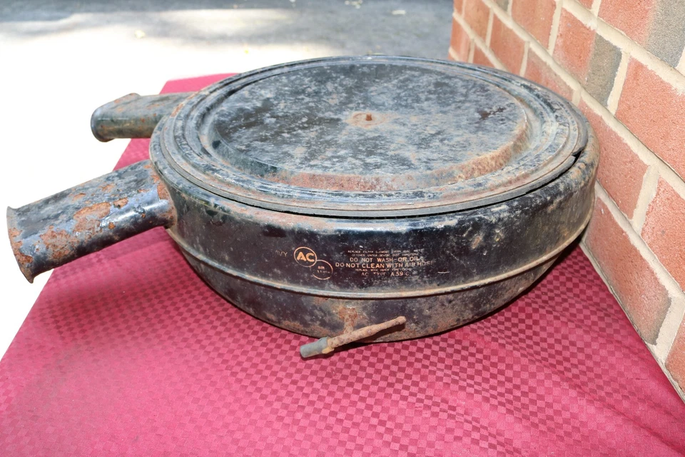 59 1959 PONTIAC BONNEVILLE CATALINA TRI-POWER AIR CLEANER - Image 2 of 4