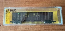 N Scale Atlas train 3263 UNION PACIFIC 90 ton ore  CAR W/ LOAD ROAD UP 18137