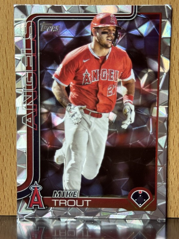 2025 Topps Series 1 - Mike Trout #200 Diamante Foil