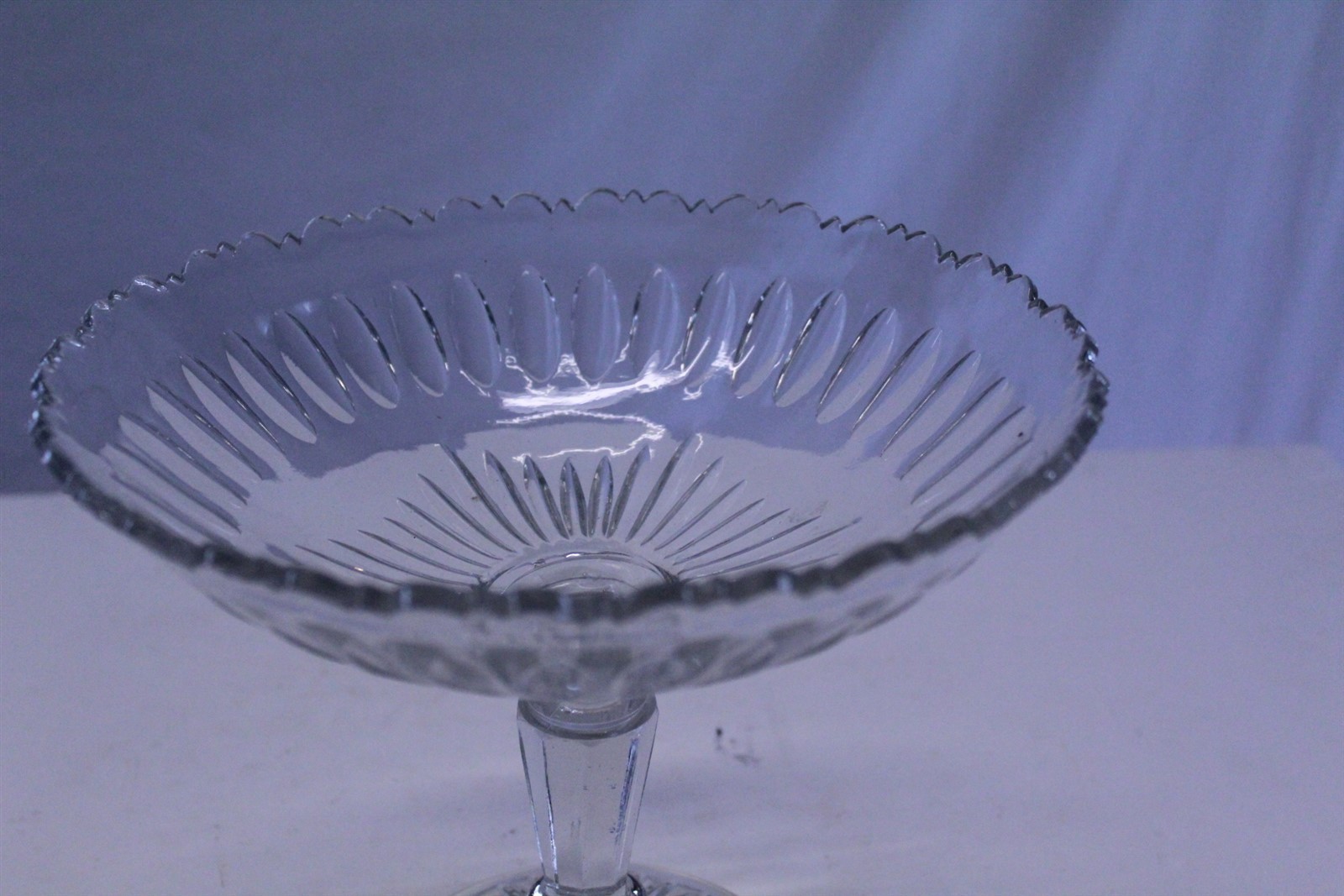 Clear Glass Pedestal Centerpiece Bowl with Scalloped Top Rim 9" diameter Vintage