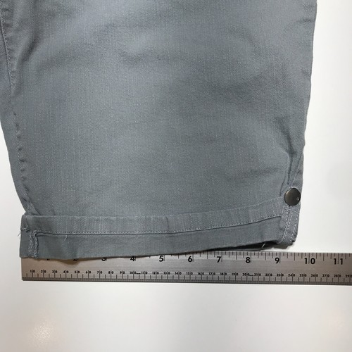 Gloria Vanderbilt Skimmer Shorts Womens 22W Gray Jean Narrow Fit Classic Rise - Picture 16 of 16