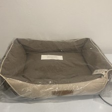 Hound Comfort Dog Bed Size - Medium ( 65 x 50cm )