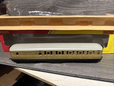 Hornby OO Gauge LNER 'Teak' 1st & 3rd Corridor Coach 4237 Model Railway R4333