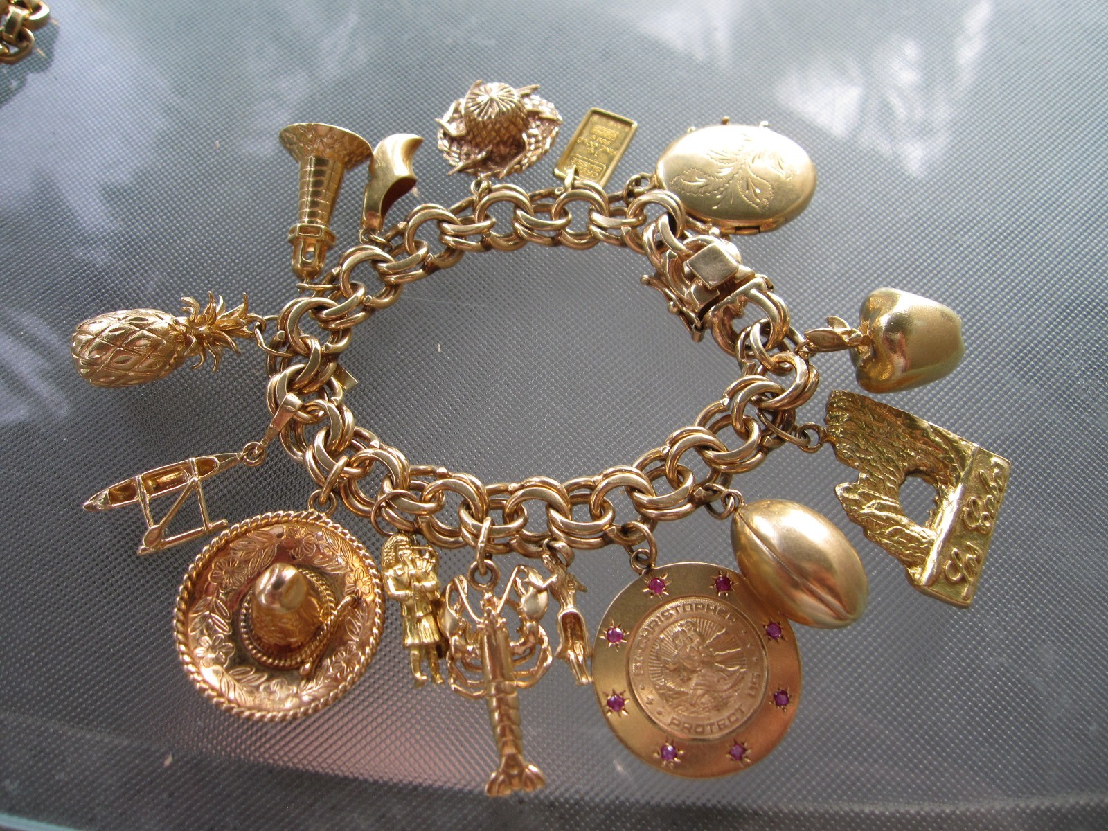 VINTAGE CHUNKY 14K GOLD CHARM BRACELET 15 CHARMS 118 GRAMS 1/2" | eBay