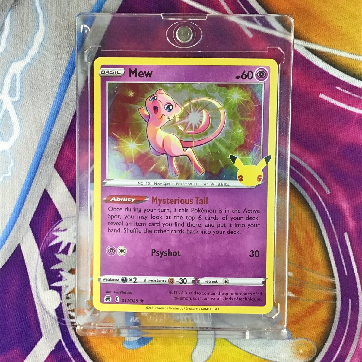 Mew - 011/025 - Holo - Rare (Celebrations) Pokemon 25th