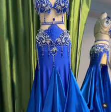 Raqs sharqi belly dance performance Oriental Belly dance