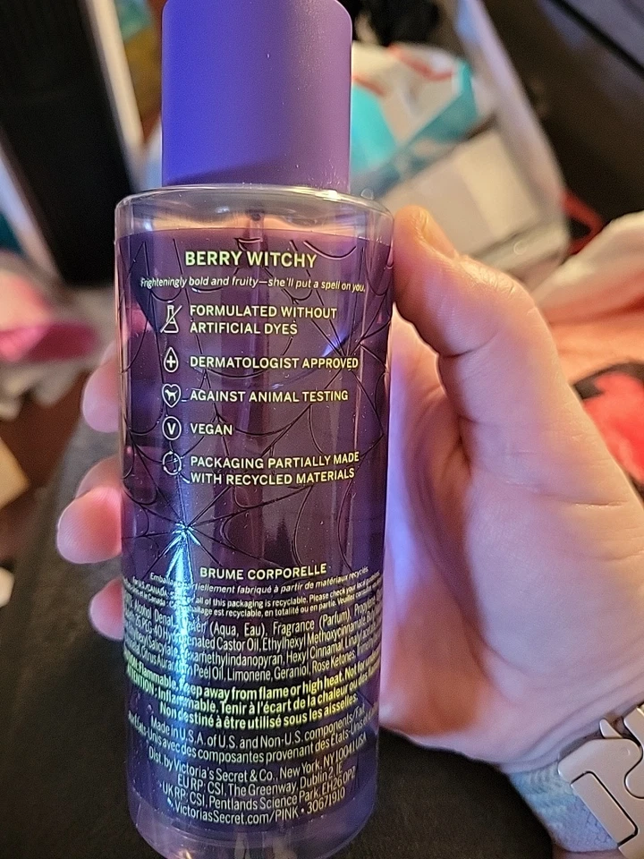 Pink Body Mist Haunt Mess 8,4 fl oz Foto 2 de 2