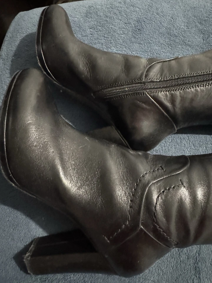 Botas de mujer talla 9 Geox charol italiano Foto 3 de 4