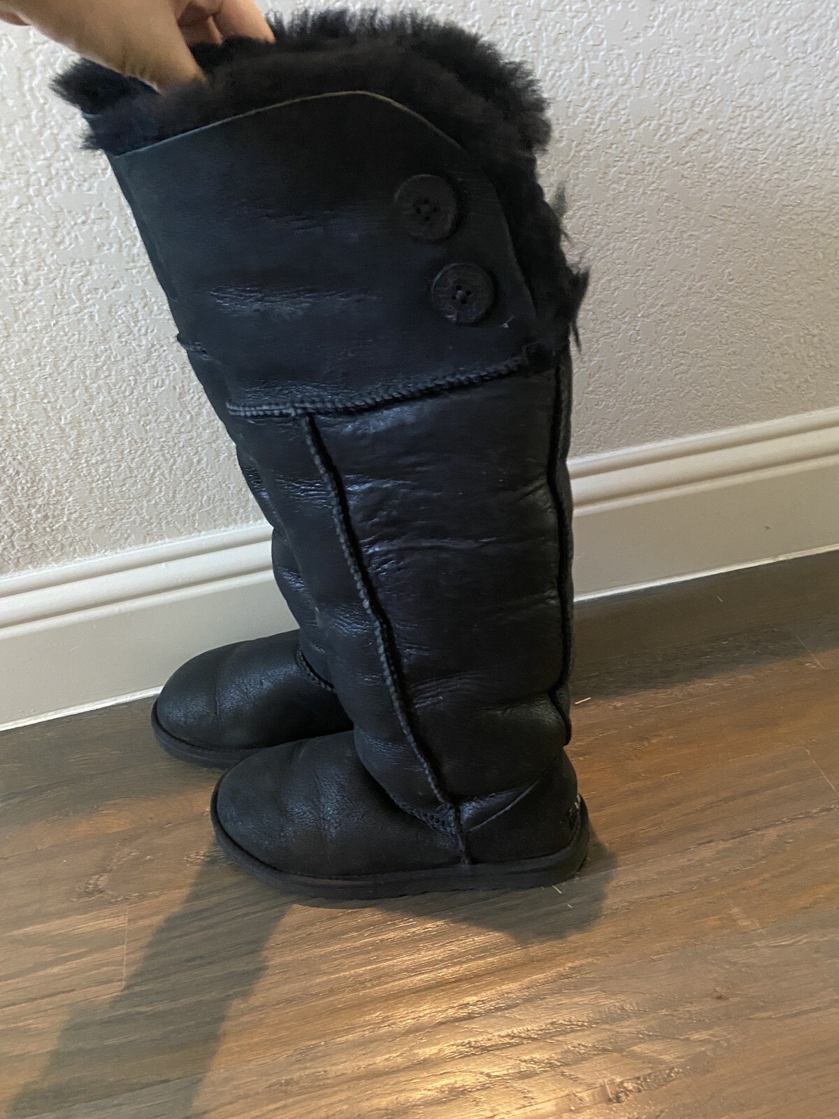 RARO UGG over the keen Bailey Button Bomber Boits taglia 5 stivali alti UGG