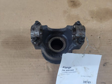 85813909 New Holland LM430 Yoke