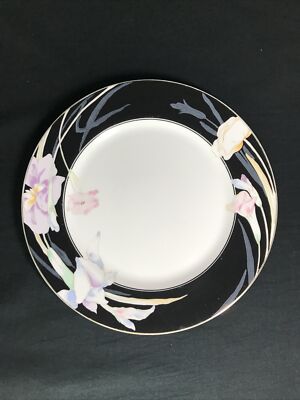 Mikasa Charisma Black L9050 Dinner Plate Set Of 2 - PREOWNED