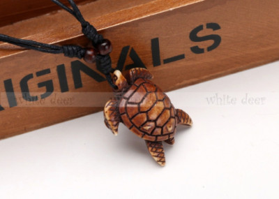 Brown Resin Wood Pendant Necklace Carving Lucky White Wise Sea Turtle Marine Art