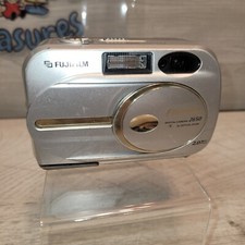 Fujifilm FinePix 2650 2.0MP Digital Camera Silver For Parts Only