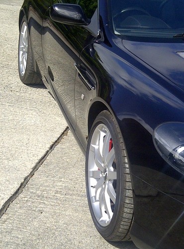 Aston Martin DB9 - Onyx Black - Black Interior - Coupe GT - Picture 8 of 23