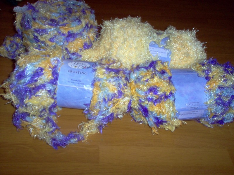 Vintage Hobby Lobby , Yarn Bee yarn, 20  ounces, 2 colors