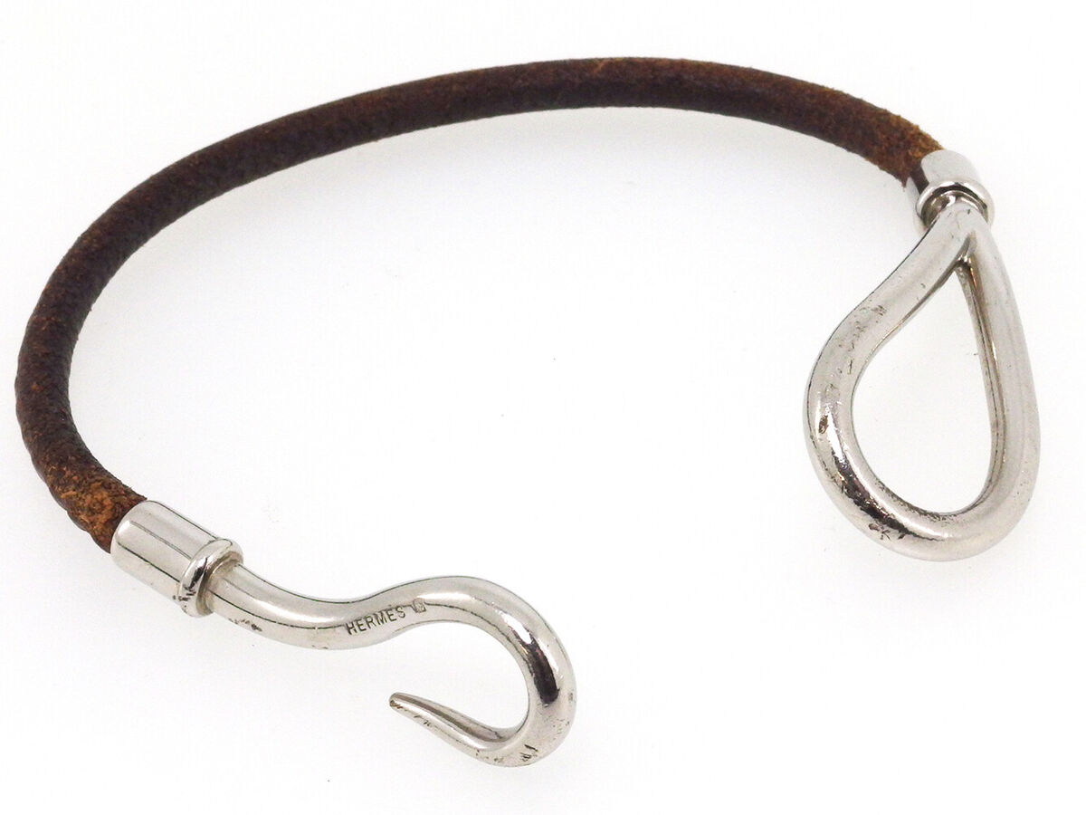 HERMES bracelet leather ?~ Silver Material Authentic used HERMES bracelet leather ?~ Silver Material Authentic used