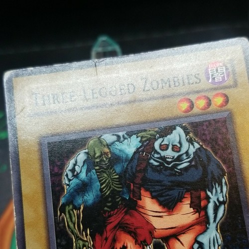 Zombies de tres patas MP1-010 moderadamente reproducido común promoción de McDonald's Yugioh - Imagen 6 de 10