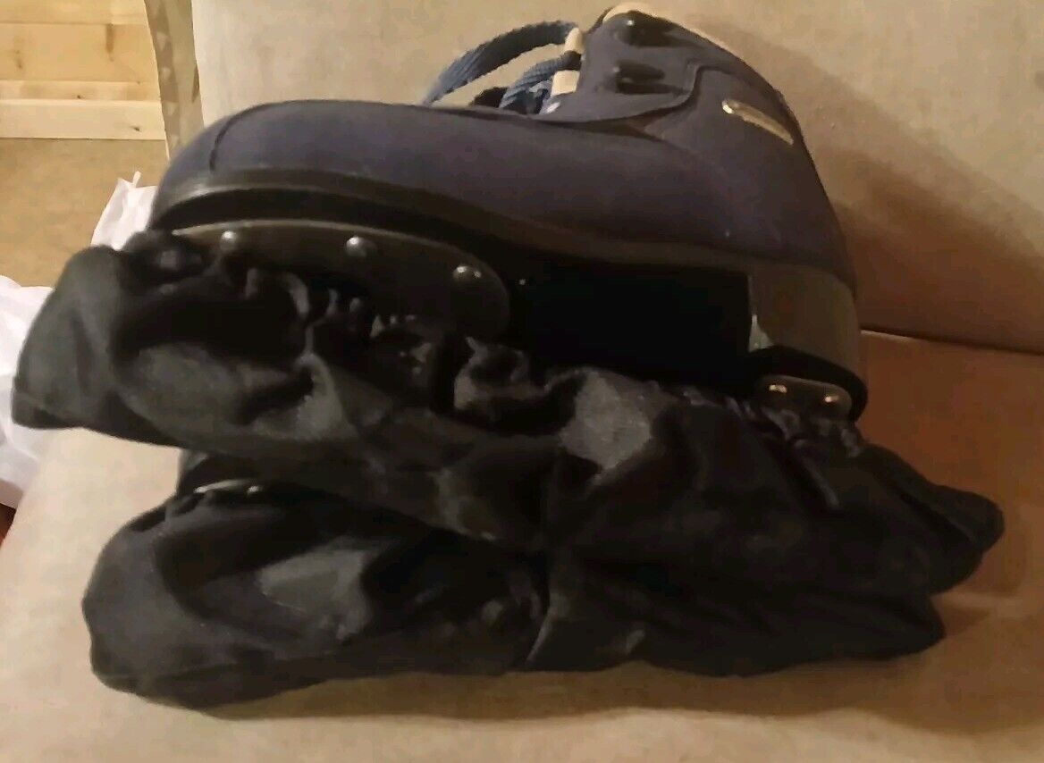 Picture 13 of 24