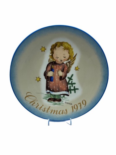Vintage 1979 Christmas Starlight Angel by Sister Berta Hummel Plate West Germany