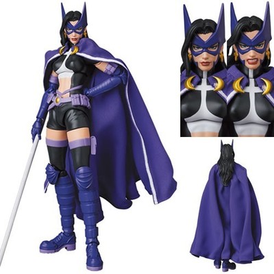 希少 MAFEX HUNTRESS (BATMAN: HUSH Ver.) MAFEX DC Comics: Batman Hush: Huntress Action Figure Medicom