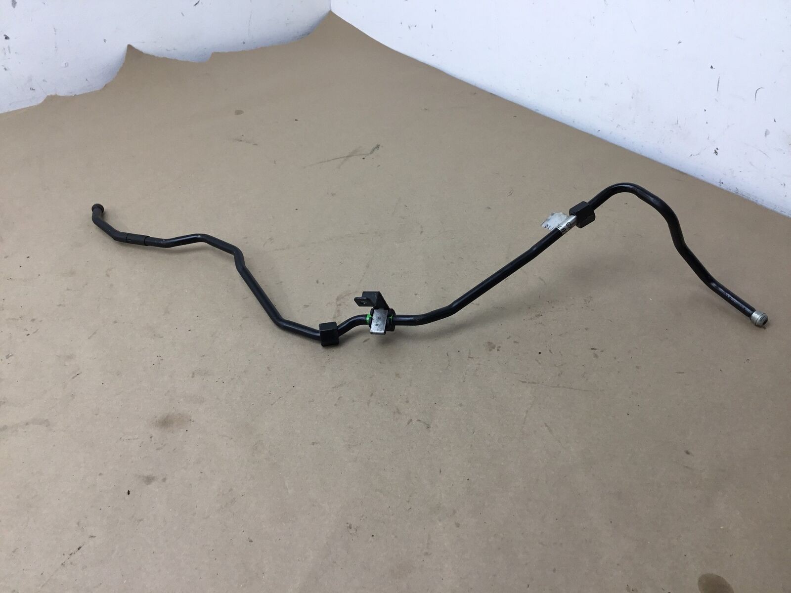 Audi R8 Spyder 2008-2012 Power steering delivery pipe